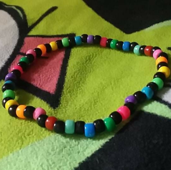 black rainbow kandi choker - Picture 3 of 6